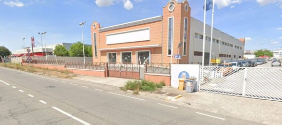 Edifício em Elmas, Italy 1900 m² N.º 376325 2