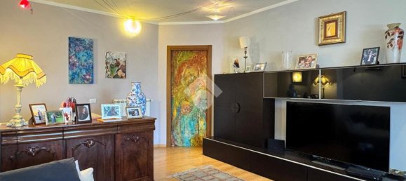 3 bedrooms Villa in Tuscania, Italy No. 283748 6