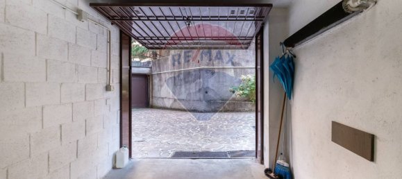 2 bedrooms Apartment in Milan, Italy No. 352698 24