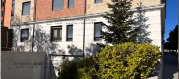 Apartamento de 3 dormitorios en Salamanca, Spain No. 27883 6