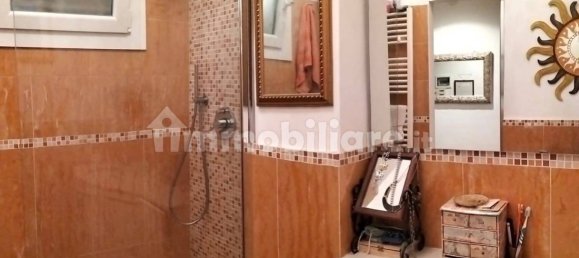 Квартира с 4 комнатами в Варацце, Италия № 219012 5