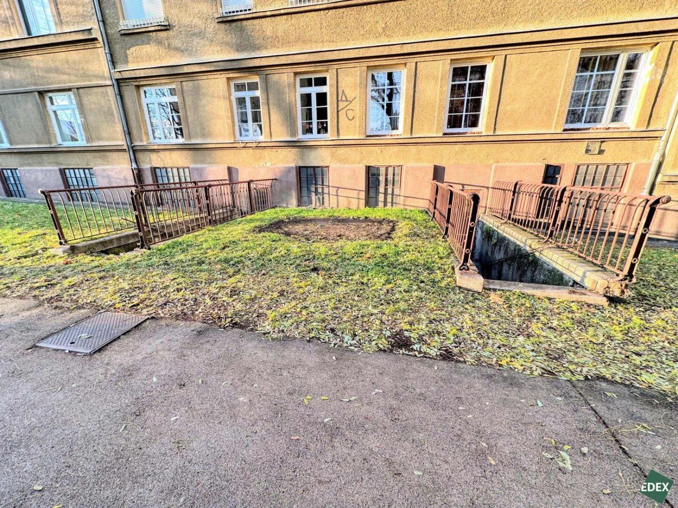  عقار تجاري في Simmering, Austria 282متر مربع رقم 134647