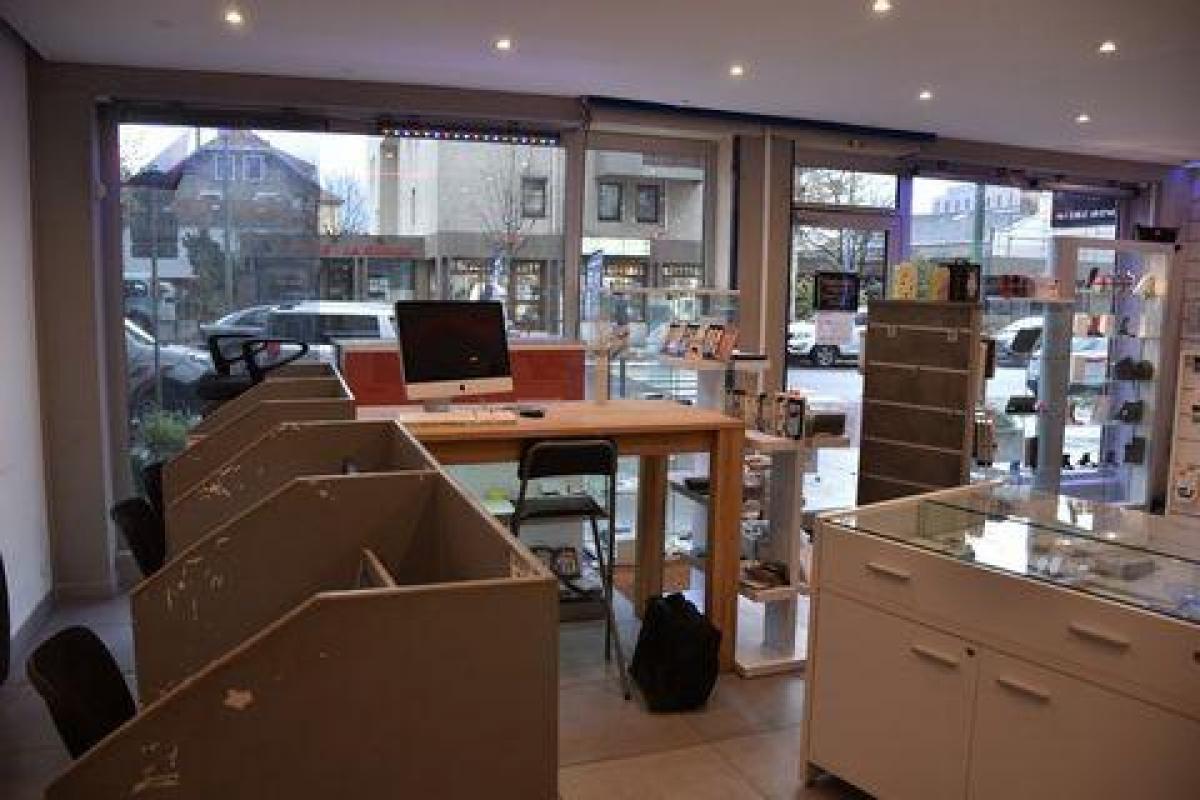 80m² Office in Annecy, France No. 20462