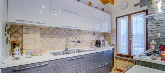 3 rooms Apartment in Somma Lombardo, Italy No. 25255 15