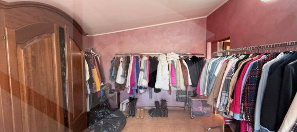 6 rooms House in Torremaggiore, Italy No. 17155 8