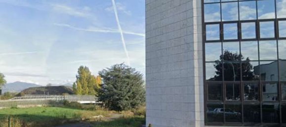 1608m² Building in Dalmine, Italy No. 259000 7