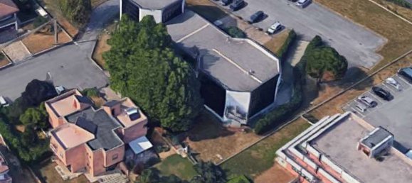 1608m² Building in Dalmine, Italy No. 259000 19