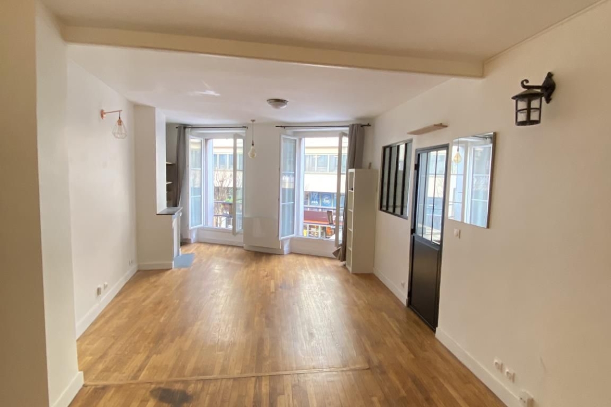 Studio in Paris, France No. 136913