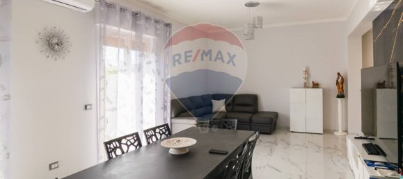 Apartamento de 3 dormitorios en Catania, Italy No. 327987 5