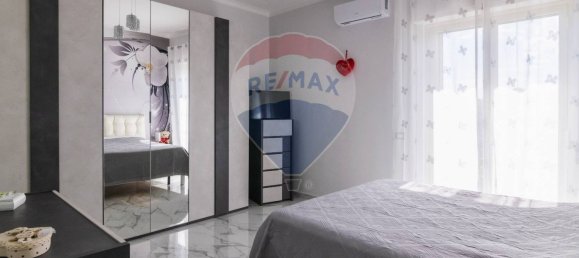 Apartamento de 3 dormitorios en Catania, Italy No. 327987 20