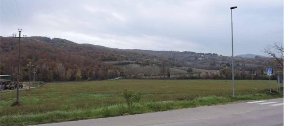 Земельный участок 785418м² в Умбертиде, Италия № 166360 36