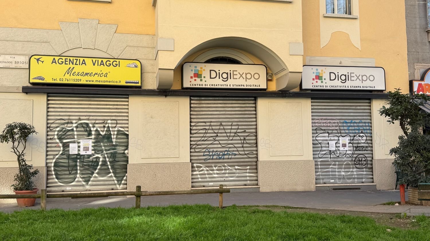 Офис 141м² в Милан, Италия № 250295