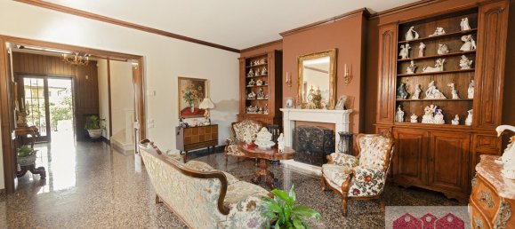 5 bedrooms Villa in Caldogno, Italy No. 352657 2