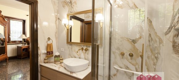 5 bedrooms Villa in Caldogno, Italy No. 352657 10