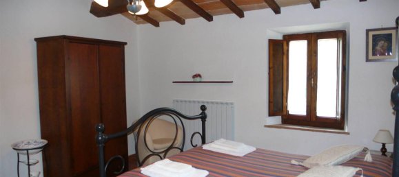 14 rooms House in Sarteano, Italy No. 173917 10