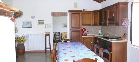 14 rooms House in Sarteano, Italy No. 173917 6