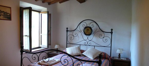 14 rooms House in Sarteano, Italy No. 173917 8