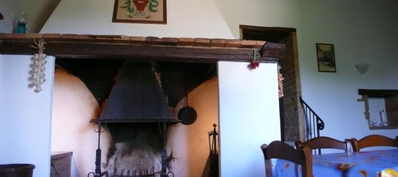 14 rooms House in Sarteano, Italy No. 173917 5