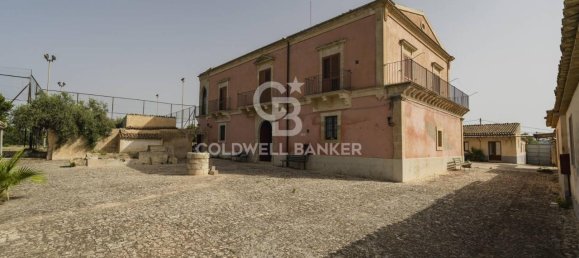 36 rooms Villa in Scicli, Italy No. 7402 38