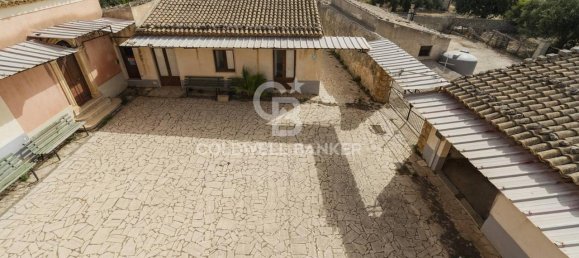 36 rooms Villa in Scicli, Italy No. 7402 20