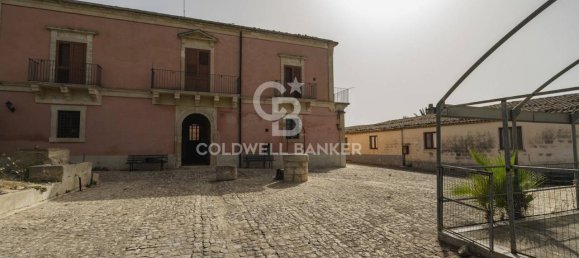 36 rooms Villa in Scicli, Italy No. 7402 31