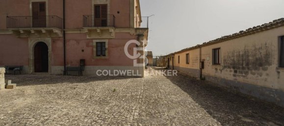 36 rooms Villa in Scicli, Italy No. 7402 30