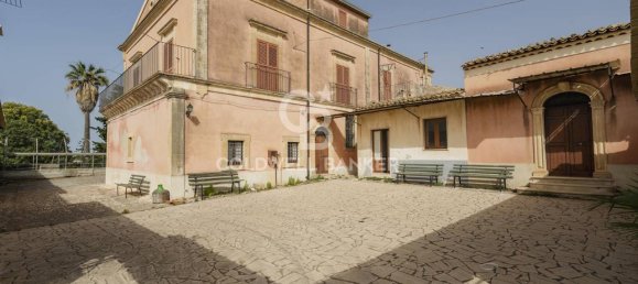36 rooms Villa in Scicli, Italy No. 7402 27