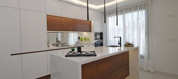 3 bedrooms Villa in El Chaparral, Spain No. 7079 7