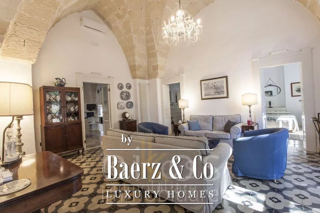 3 Schlafzimmer Villa in Oria, Italy, Nr. 313178