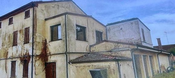 13-Zimmer Grundstück in Quistello, Italy, Nr. 125184 3