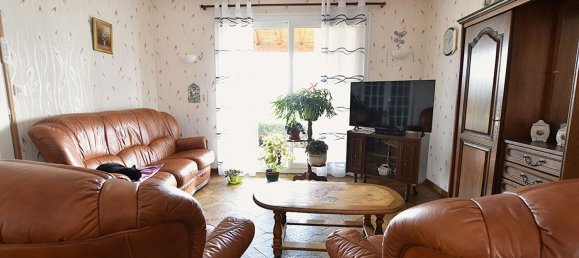 3 bedrooms Castles in Treteau, France No. 192314 4