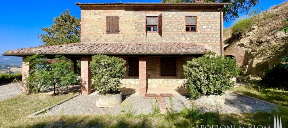 5 bedrooms Commercial property in Cetona, Italy No. 53652 2