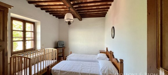 5 bedrooms Commercial property in Cetona, Italy No. 53652 14