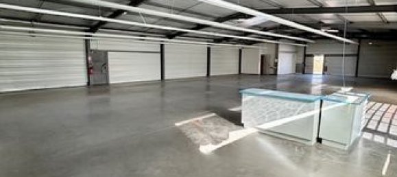 400m² Commercial property in Labruguiere, France No. 314749 3