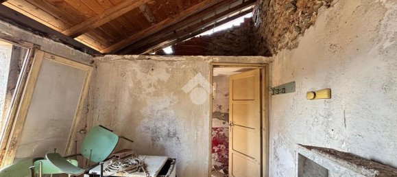 Casa de 3 divisões em Scagnello, Italy N.º 64048 11