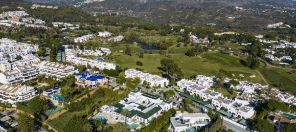 12 bedrooms Villa in Marbella, Spain No. 102133 33