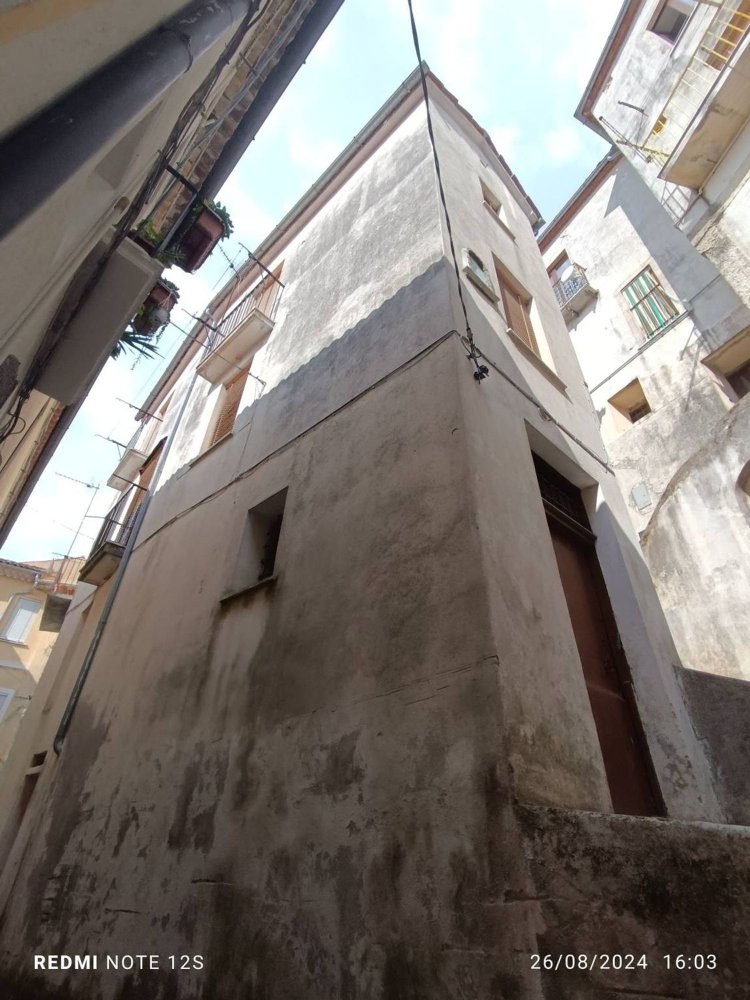 4 rooms House in Rivello, Italy No. 31889