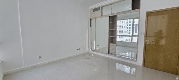 Apartamento T3 em Corniche Road, UAE N.º 40244 13