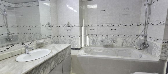 Apartamento T3 em Corniche Road, UAE N.º 40244 22