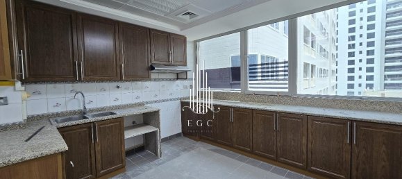 Apartamento T3 em Corniche Road, UAE N.º 40244 6