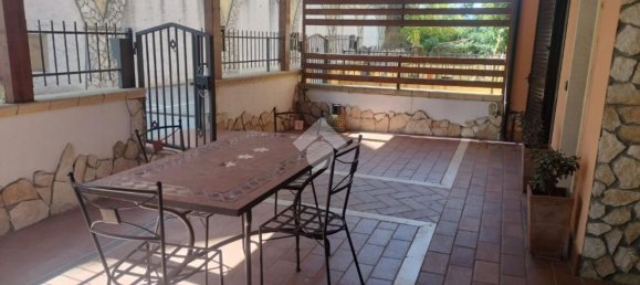 4 bedrooms Apartment in Zumpano, Italy No. 362504 9