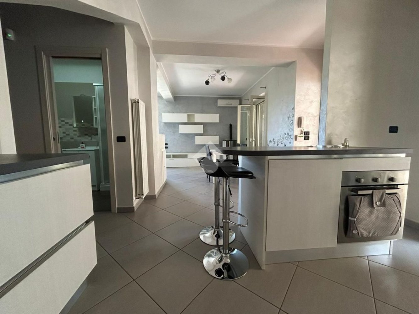 4 bedrooms Apartment in Zumpano, Italy No. 362504