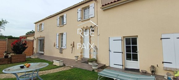 3 bedrooms House in Bressuire, France No. 294016 2