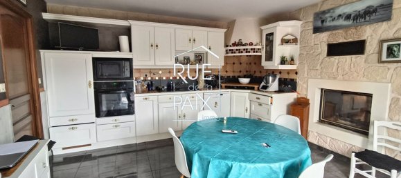 3 bedrooms House in Bressuire, France No. 294016 5