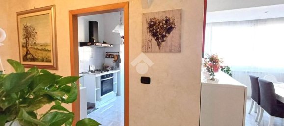 Квартира с 3 комнатами в Рим, Италия № 174940 11