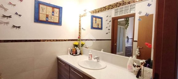 Квартира с 3 комнатами в Рим, Италия № 174940 3