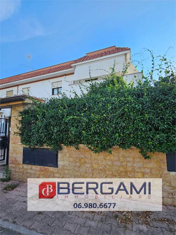 3 chambres Appartement à Nettuno, Italy No. 197393