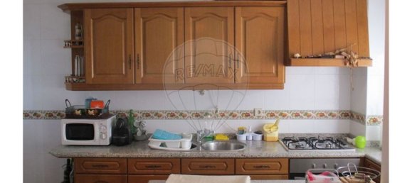 2 bedrooms House in Almaceda, Portugal No. 166494 4