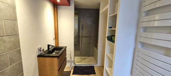 2 bedrooms House in Eure-et-Loir, France No. 158456 3