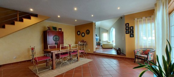 3 bedrooms House in Colares, Portugal No. 49638 11